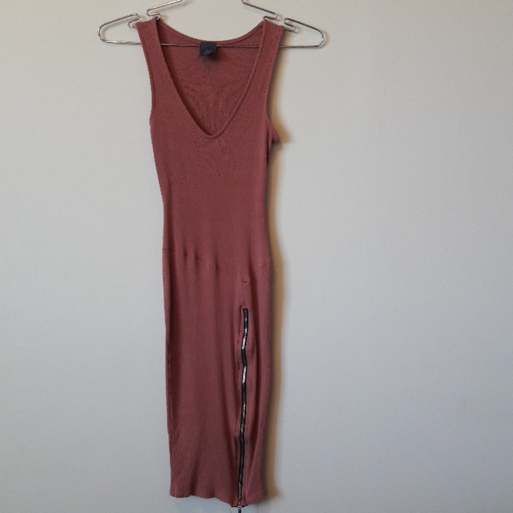 Body-con dress